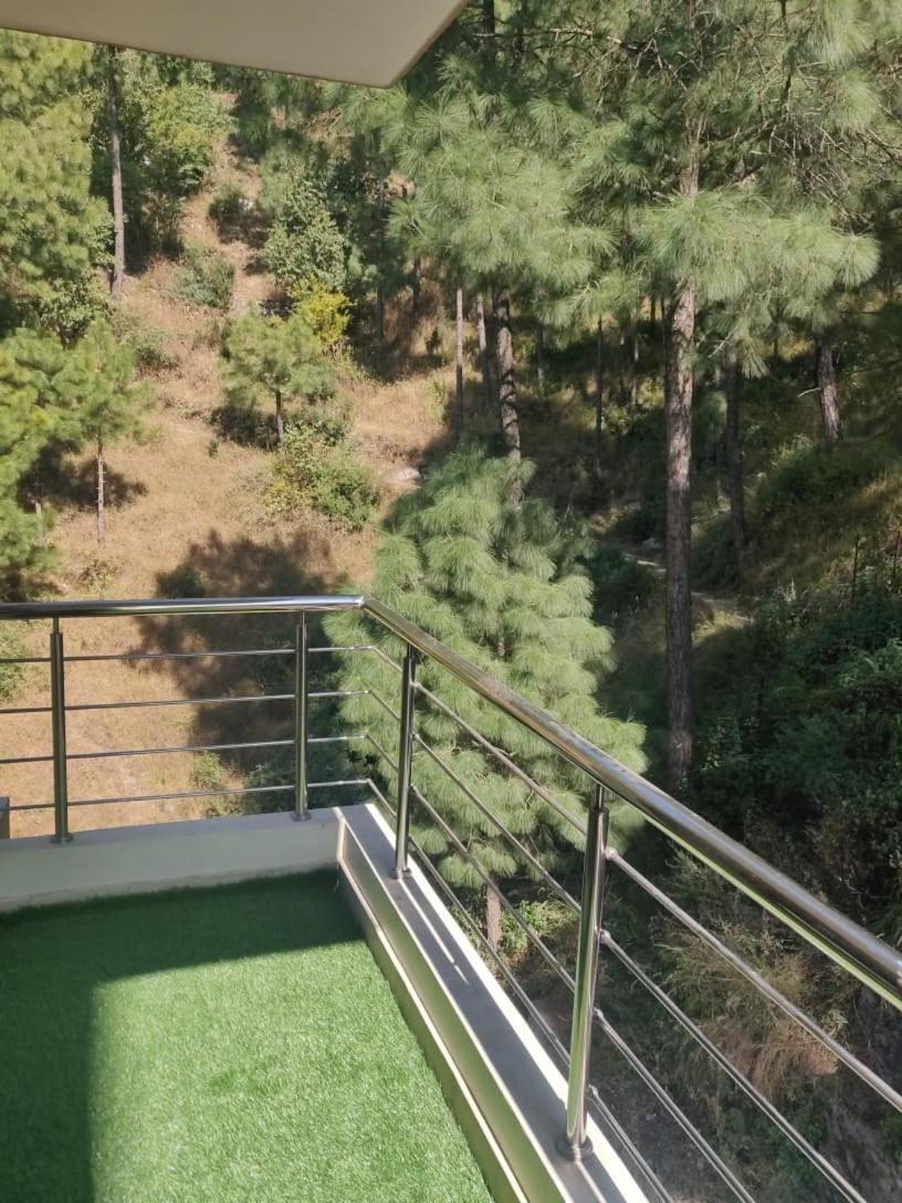 2BHK Furnished Apartment/Near Kasauli/Barog/Luv Fun&Adventure Solan Exterior foto